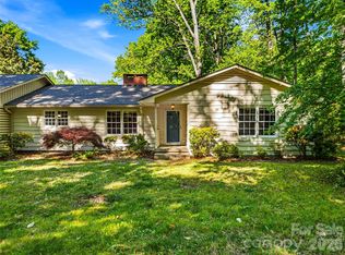 100 Hummingbird Ln, Columbus, NC 28722