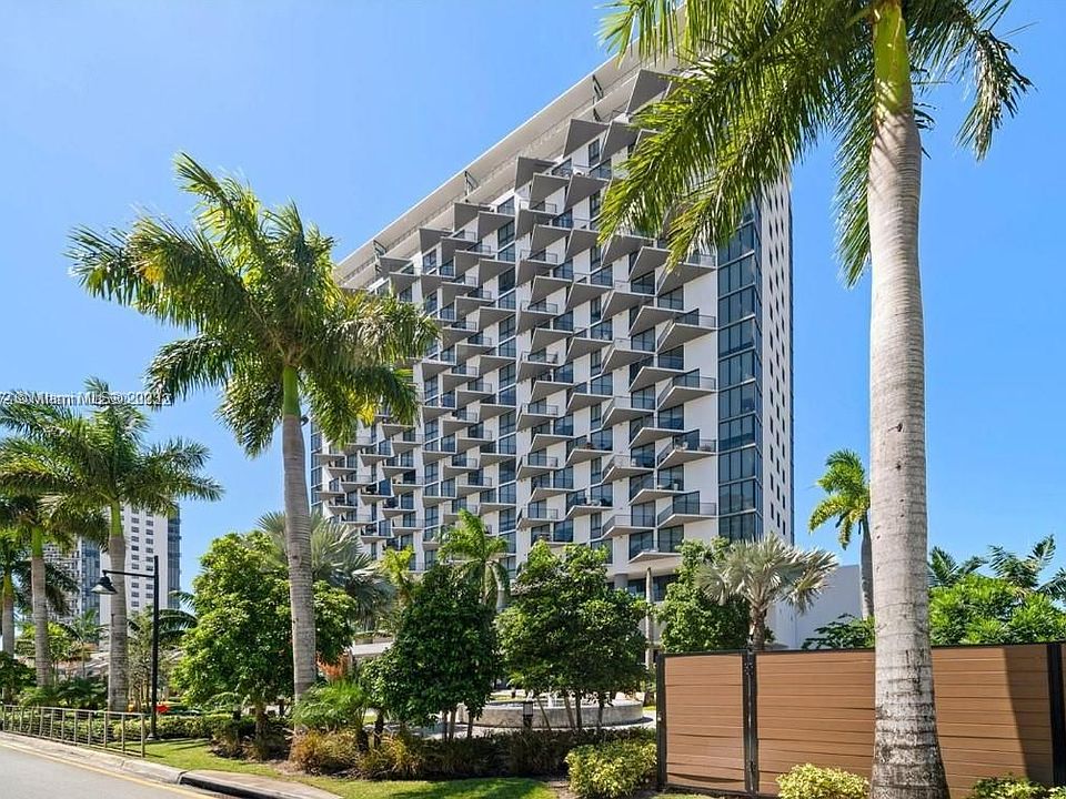 1st image of 5300 Paseo Dr #2101