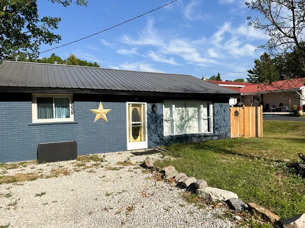 339 Zoo Park Rd, Wasaga Beach, ON L9Z 1S7