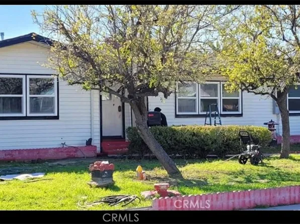 477 E Van Koevering St, Rialto, CA 92376