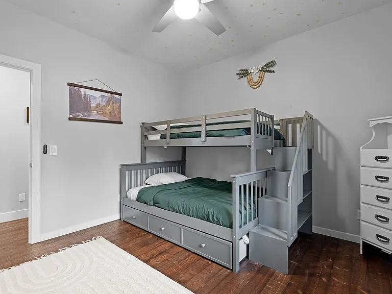 1015 Riparian Dr — Photo 20