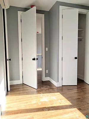 Rented by EXR | media 37