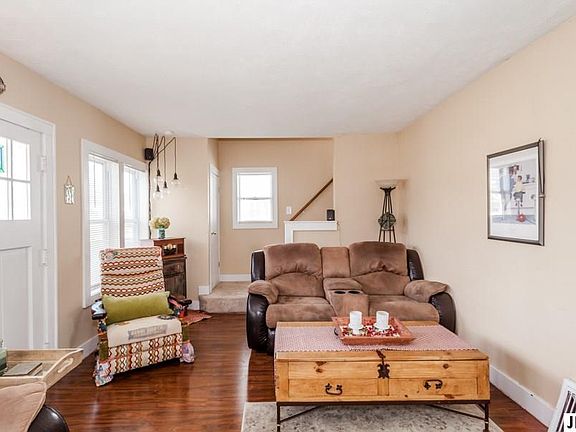 4th image of 1021 S West Ave
