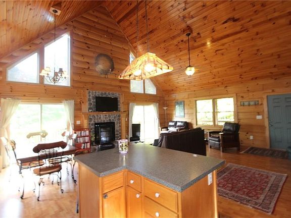 5th image of 447 Glenwood Ln