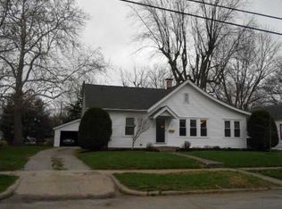114 S Vine St, Crawfordsville, IN