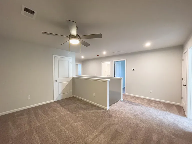 107 Paddock Glen Dr — Photo 22