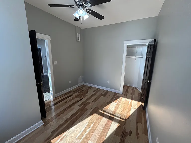 2339 S Sacramento Ave #3F — Photo 9