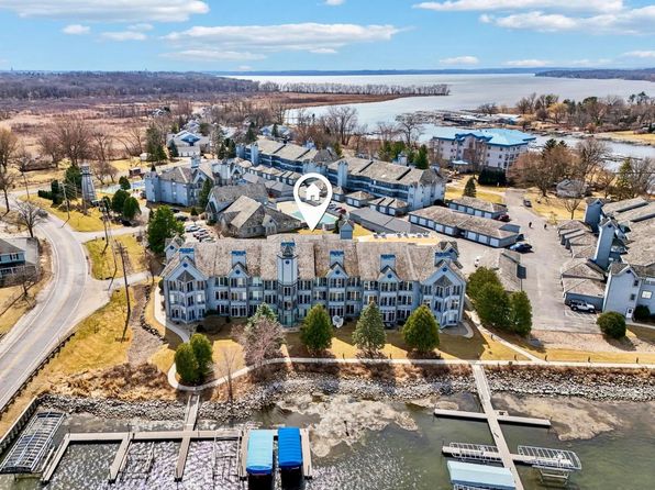 5375 Mariners Cove Drive #111, Madison, WI 53704
