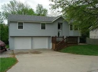 11307 N Tracy Ave, Kansas City, MO 64155