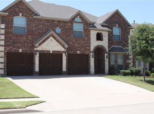 8628 Paper Birch Ln, Fort Worth, TX 76123