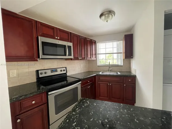 1780 79th Street Cswy #C214, North Bay Village, FL 33141