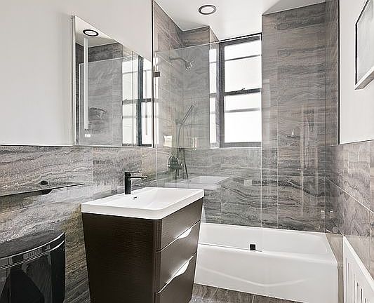 3rd image of 57 W 58th St APT 6H