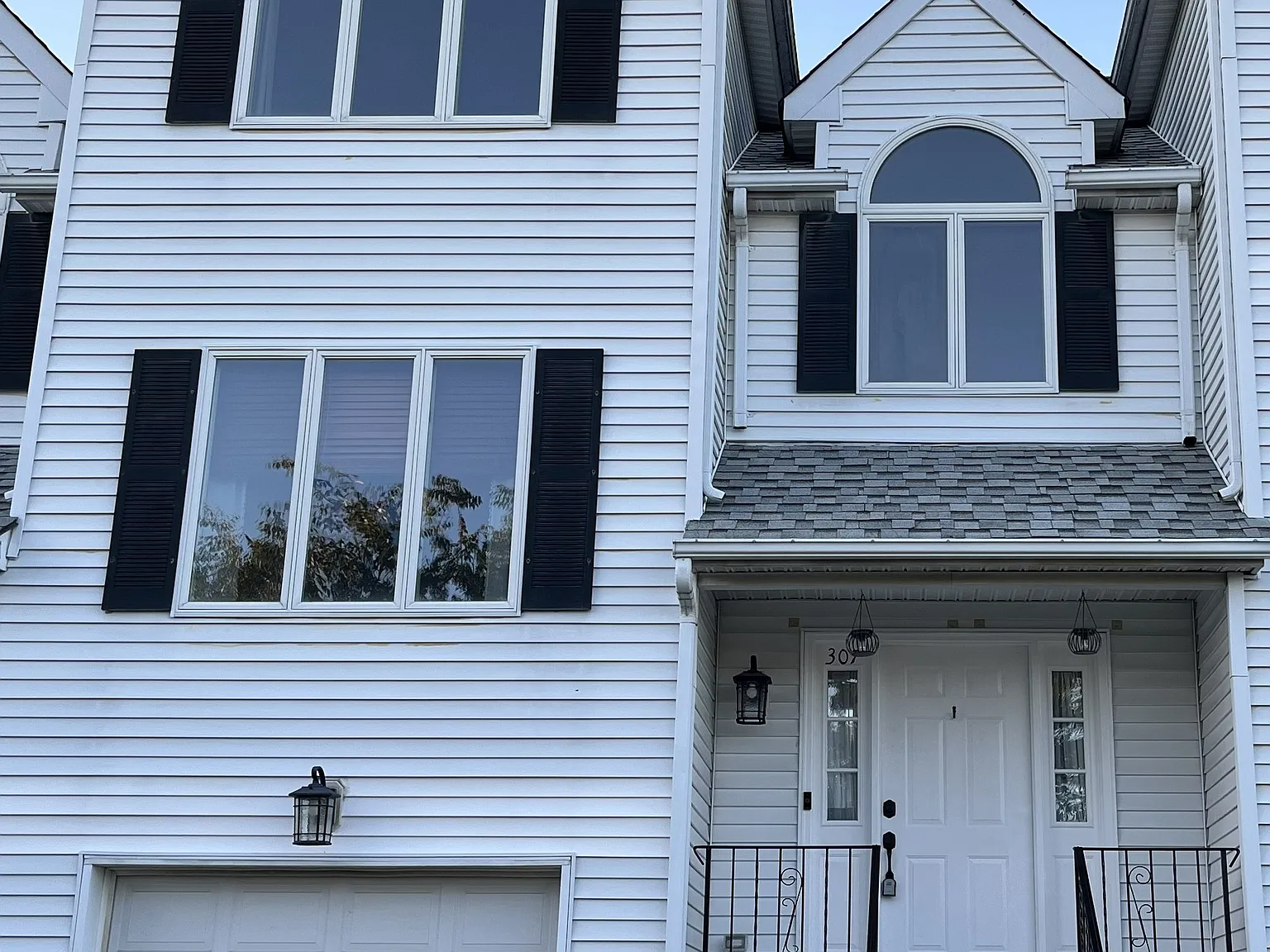 2 bed, 2.5 bath, 1480 sqft, $3,200 — Photo 1