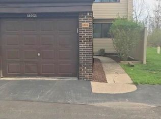 1204 Netherton Ct, East Amherst, NY 14051