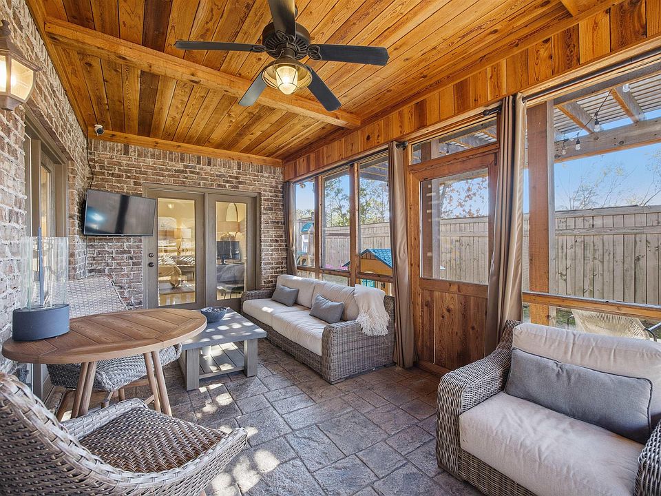 1st image of 2628 River Grand Cir