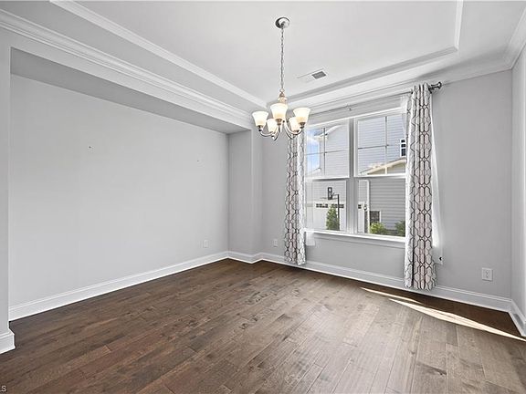 5th image of 457 High Woods Rdg