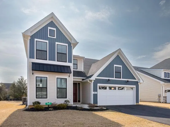 7013 Oak Ln E, Bath, PA 18014