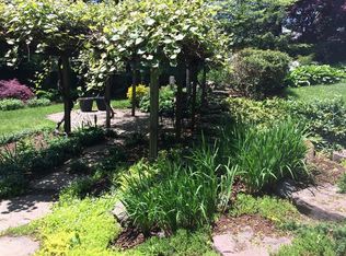 12 Waterside Rd, Marblehead, MA 01945