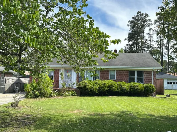 2313 Center Ave, New Bern, NC 28562