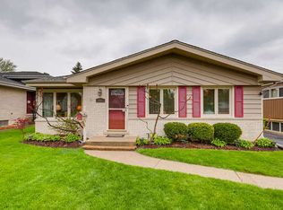 241 N Craig Pl, Lombard, IL