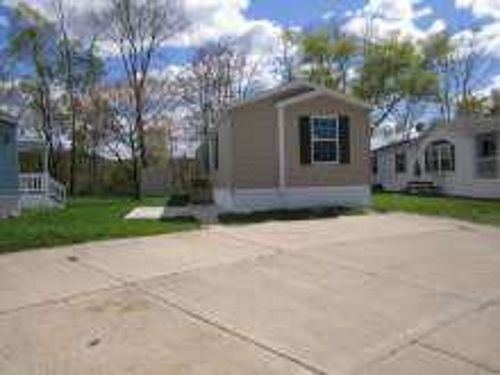 1st image of 554 Faraday Dr SE