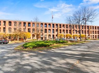 96 Old Colony Ave #202, Taunton, MA 02780