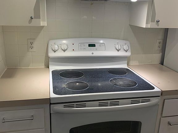 4th image of 5722 122nd Pl SE APT 231