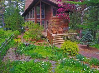 N2325 Whispering Pines Rd, Waupaca, WI 54981