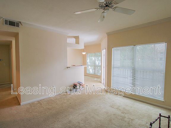 4th image of 700 Daniel Ellis Dr APT 5203