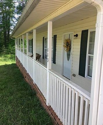 3rd image of 113 Haven Ln
