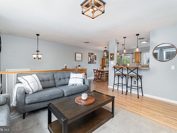 5th image of 4317 Beaufort Hunt Dr