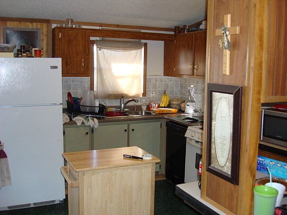 3rd image of 309 W 17th St