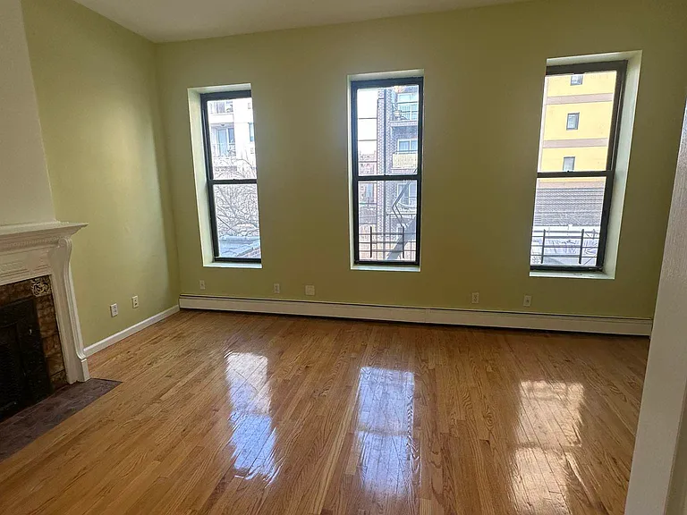 21 Vernon Ave #1 — Photo 12