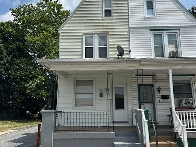 154 E Conestoga St — Photo 1