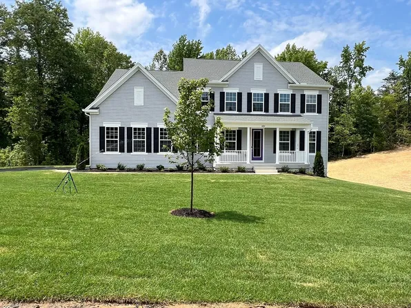 101 Truslow Ridge Ct, Fredericksburg, VA 22406