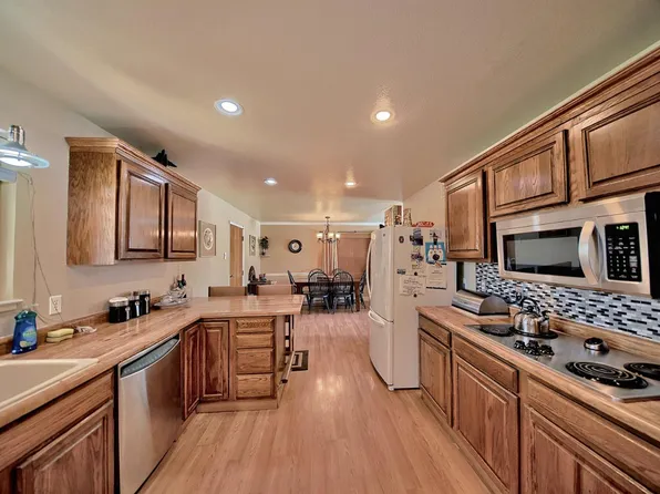 878 Alexander St, Livermore, CA 94550