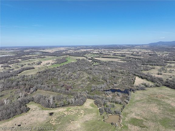 3rd image of 17500 Meadow View Rd