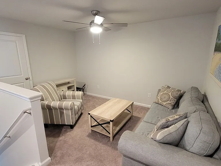 120 Paddock Glen Dr — Photo 7