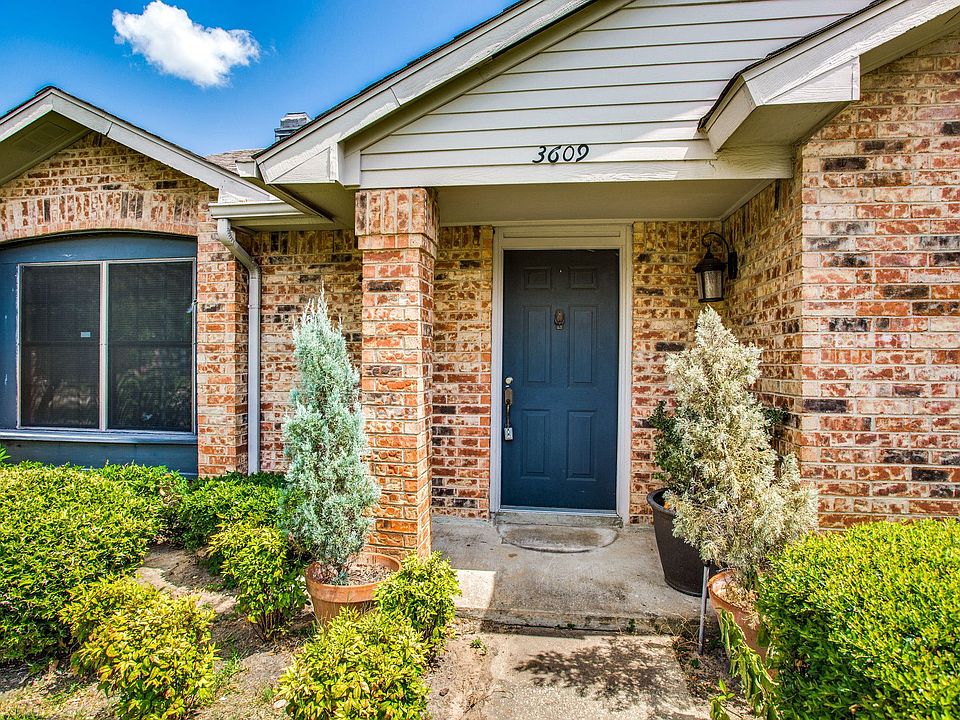 3609-berrywood-cir-garland-tx-1-High-Res-4.jpg