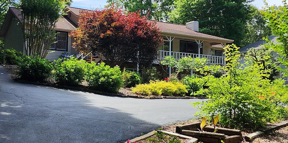 1st image of 436 Long View Dr