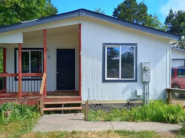 21 NE 73rd St, Newport, OR 97365