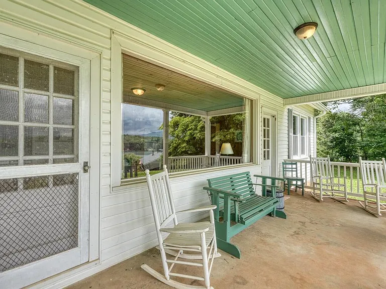 131 Wonderview Dr — Photo 13