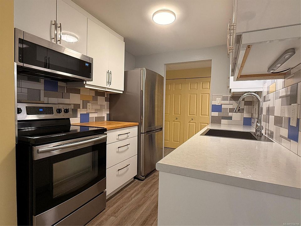 1st image of 3277 Quadra St #102