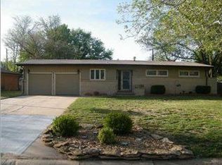 9816 W Bekemeyer Ln, Wichita, KS 67212
