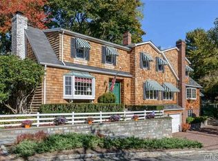 45 Cedar Ave, Locust Valley, NY 11560