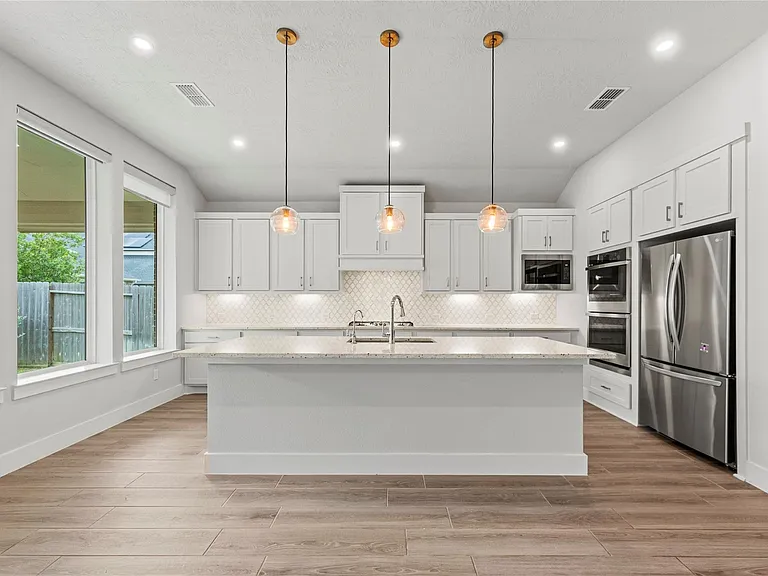 1707 McCrae Hill Ct — Photo 13