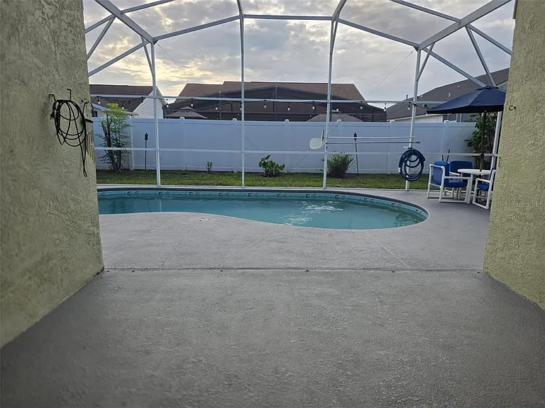 135 S Roma Way — Photo 14