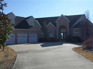 5 Ribera Ln, Hot Springs Village, AR 71909