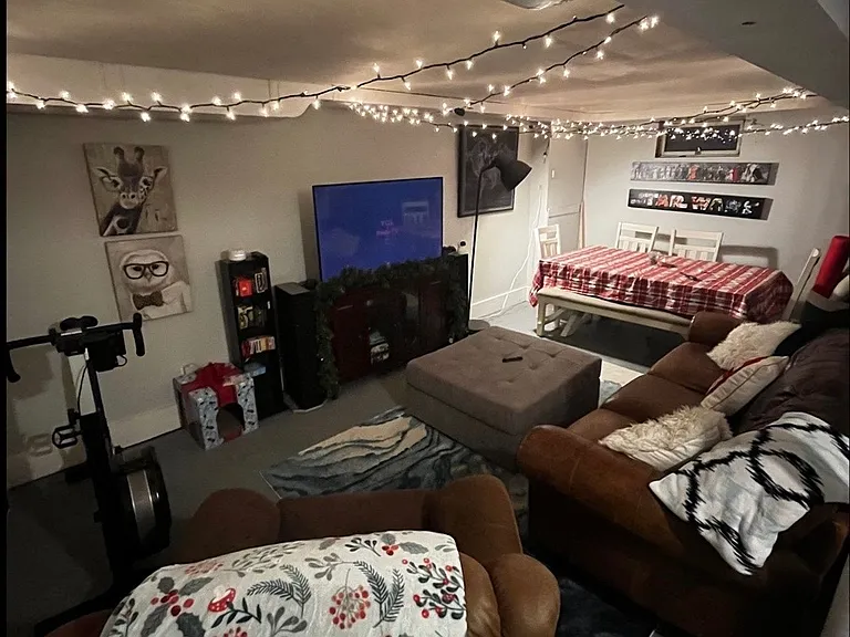 Finished basement area w heat and AC
