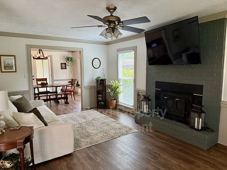 405 Andros Dr — Photo 13
